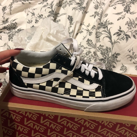 Vans Shoes - Vans old skool